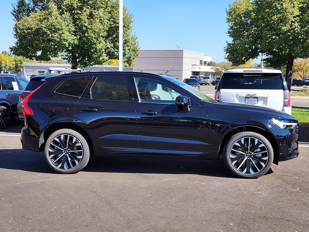 New 2026 Volvo XC60 plug-in hybrid T8 Ultra SUV