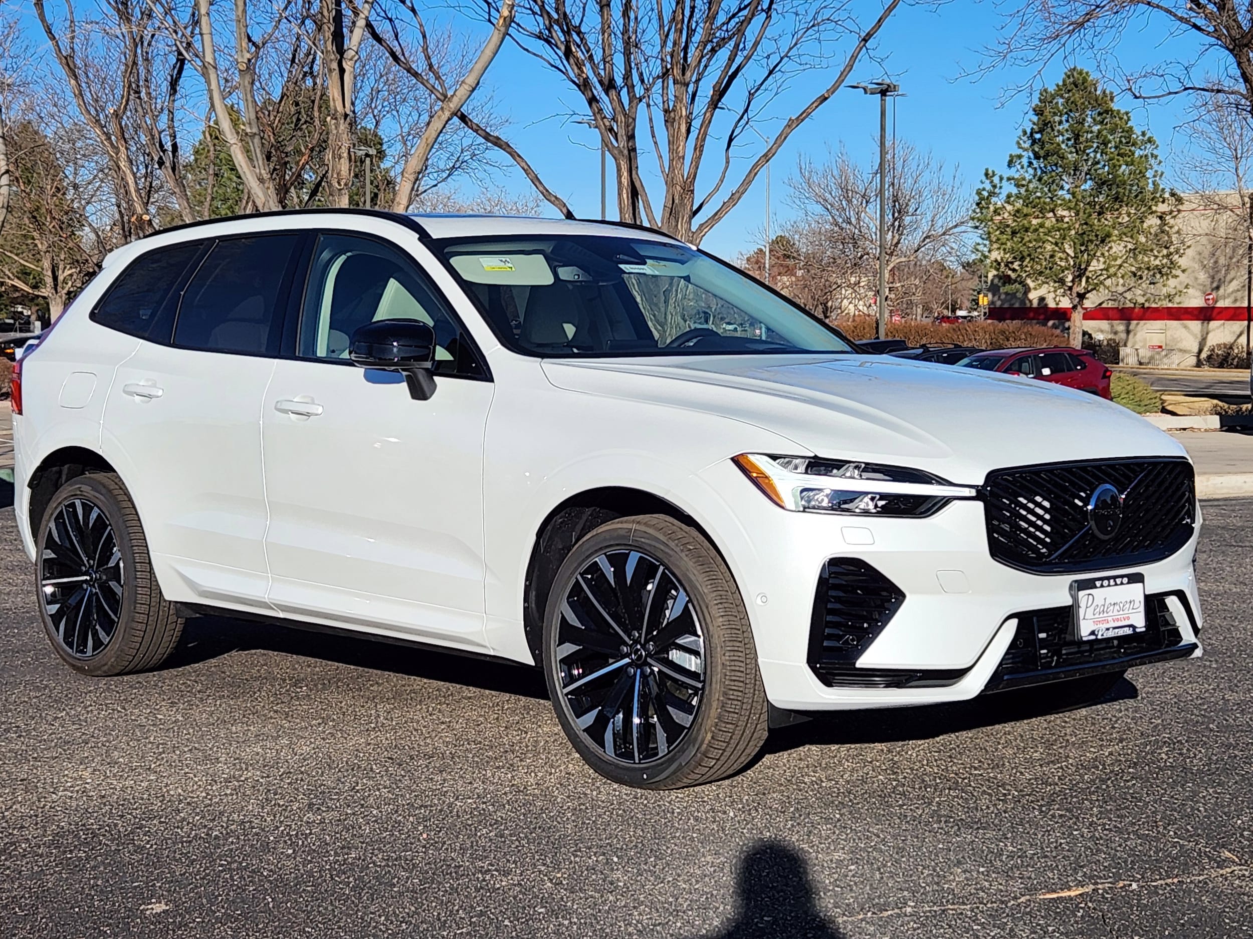 2026 Volvo XC60 Ultra's photo