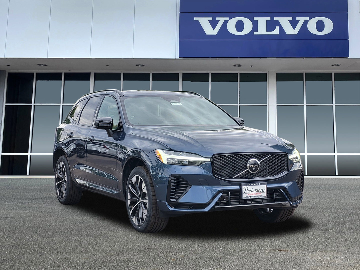  Volvo XC60 plug-in hybrid