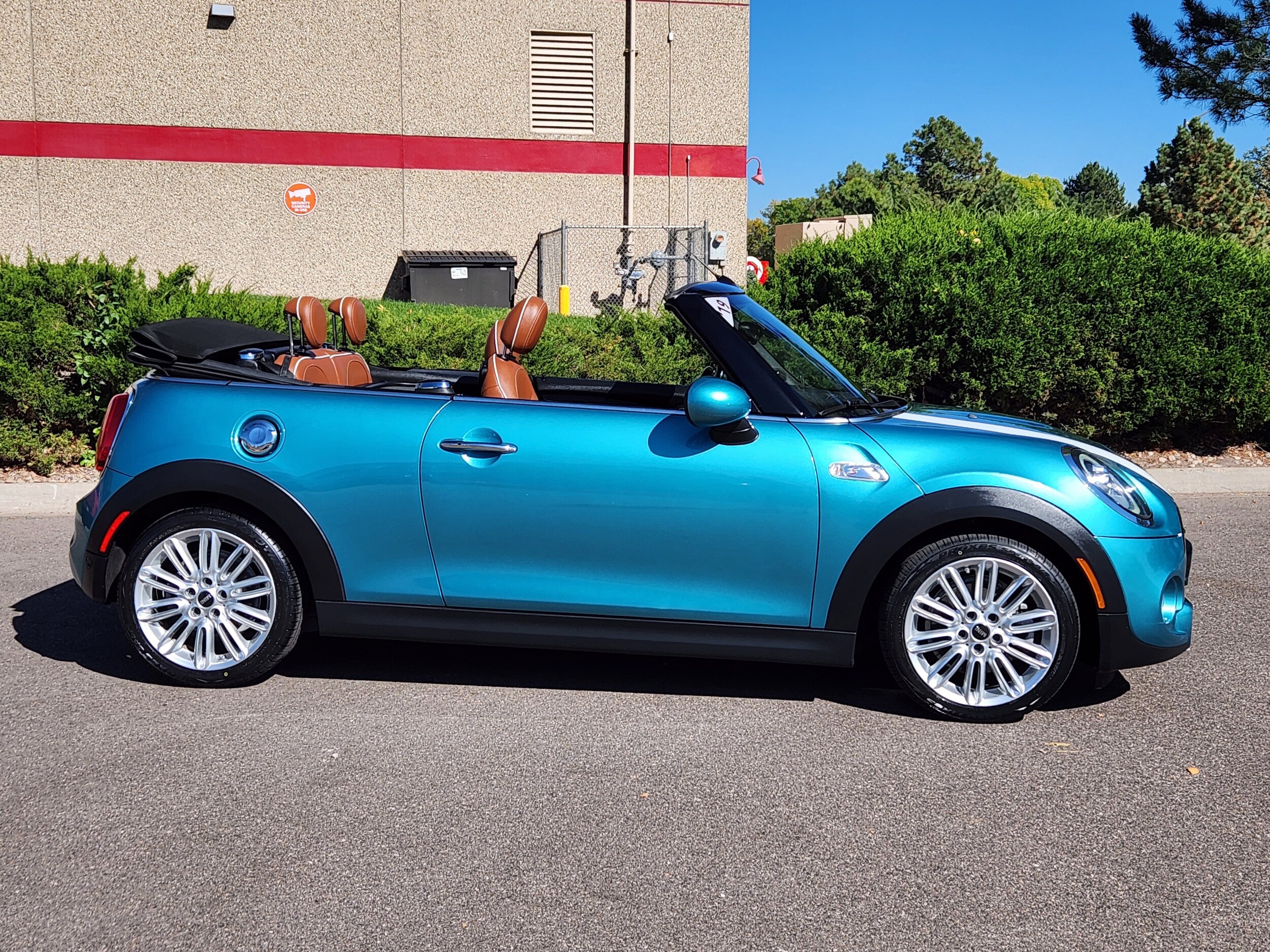 2019 Mini Cooper S Iconic Convertible photo 2