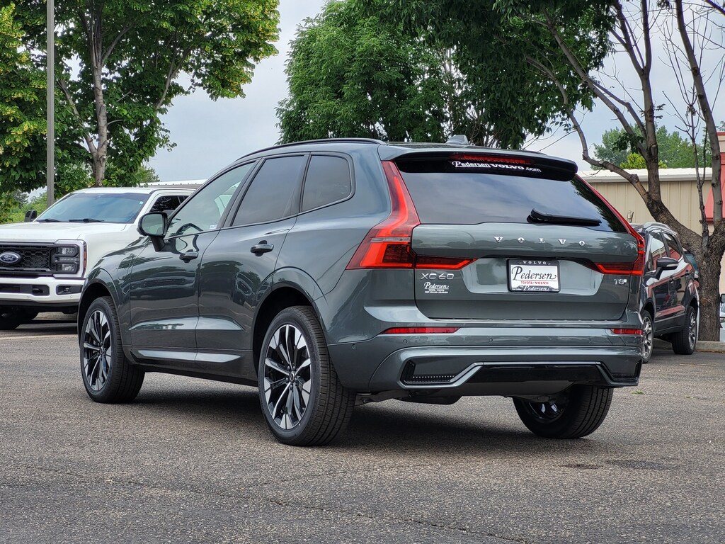 New 2026 Volvo XC60 plug-in hybrid T8 Plus SUV