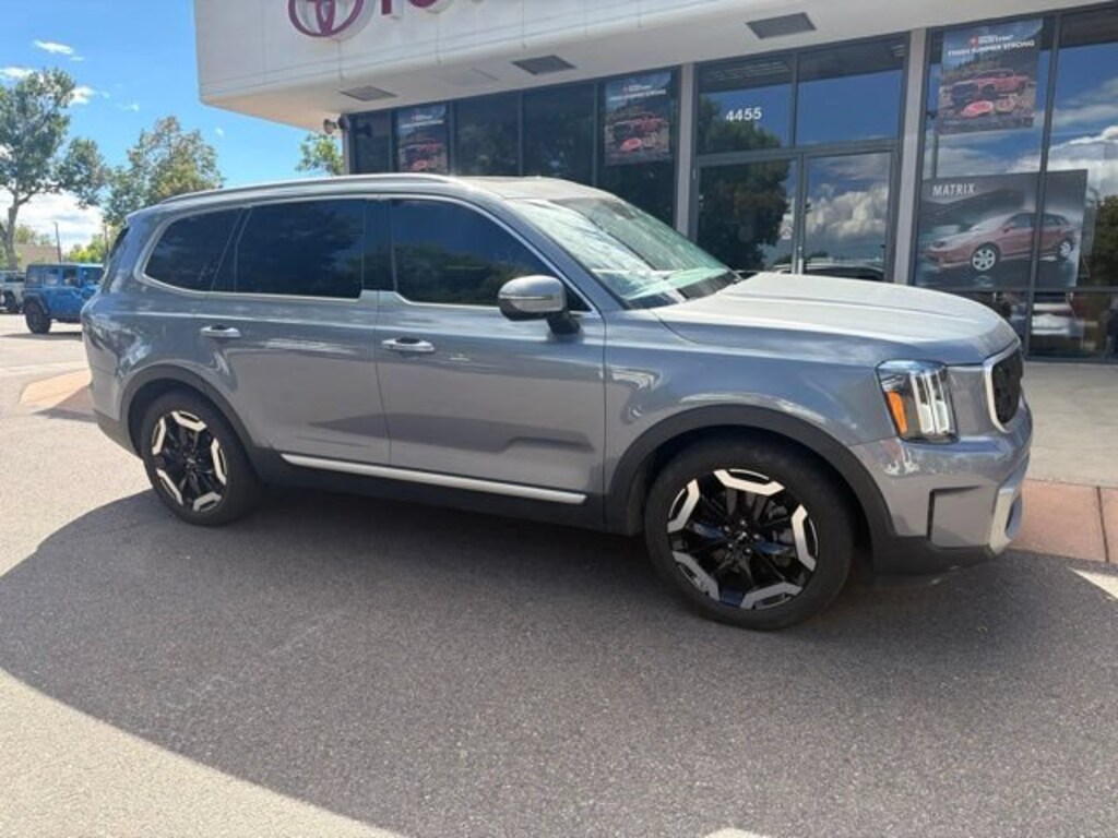 Used 2023 Kia Telluride EX SUV