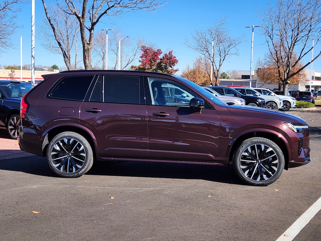 New 2026 Volvo XC90 plug-in hybrid T8 Ultra Dark Theme 7-Seater SUV