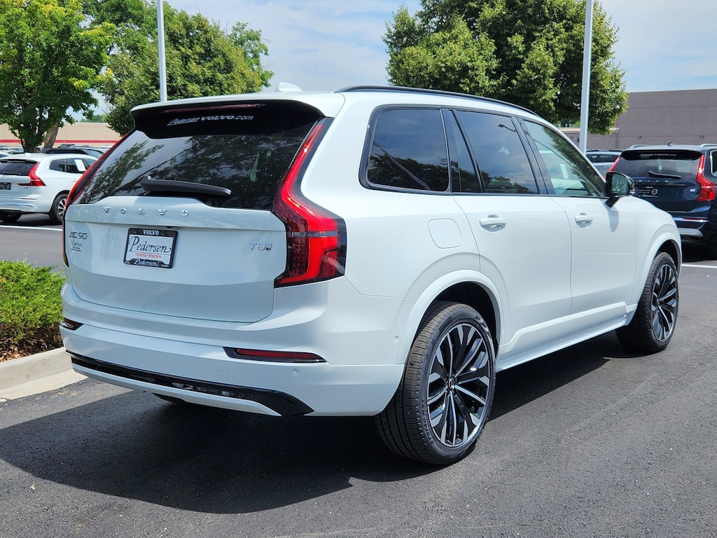 New 2026 Volvo XC90 plug-in hybrid T8 Ultra Dark Theme 7-Seater SUV