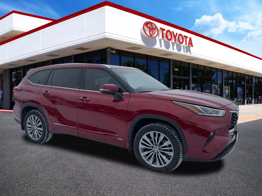 Used 2022 Toyota Highlander Hybrid Platinum SUV