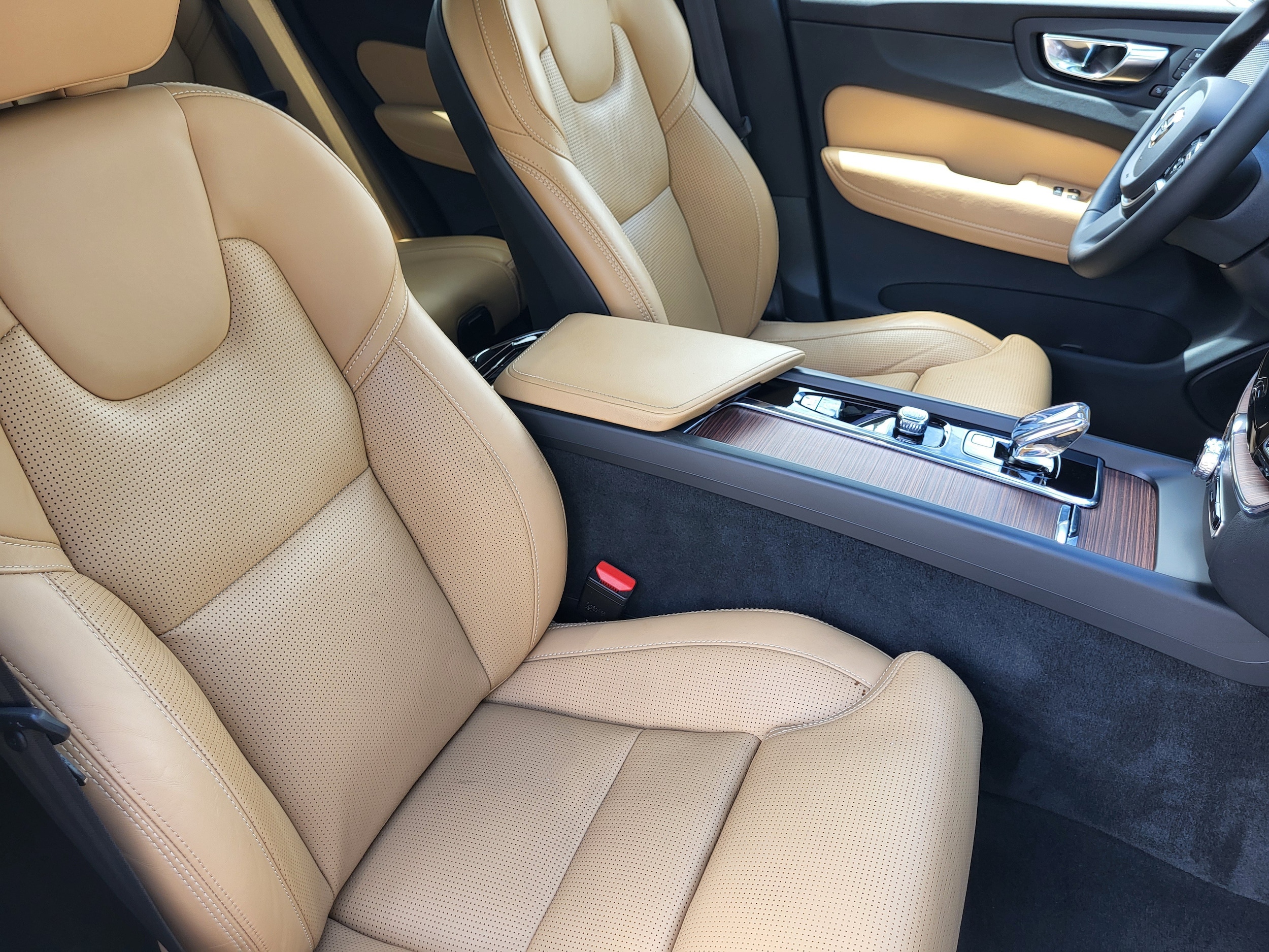 2023 Volvo XC60 Ultimate - Photo 10