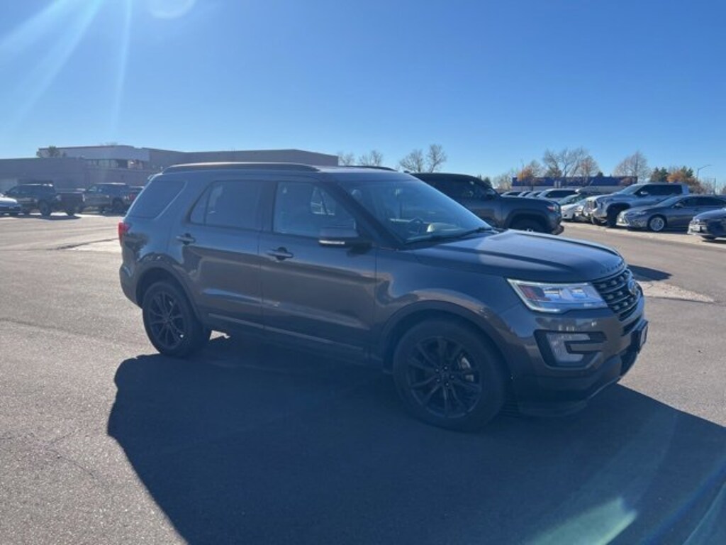Used 2017 Ford Explorer XLT SUV