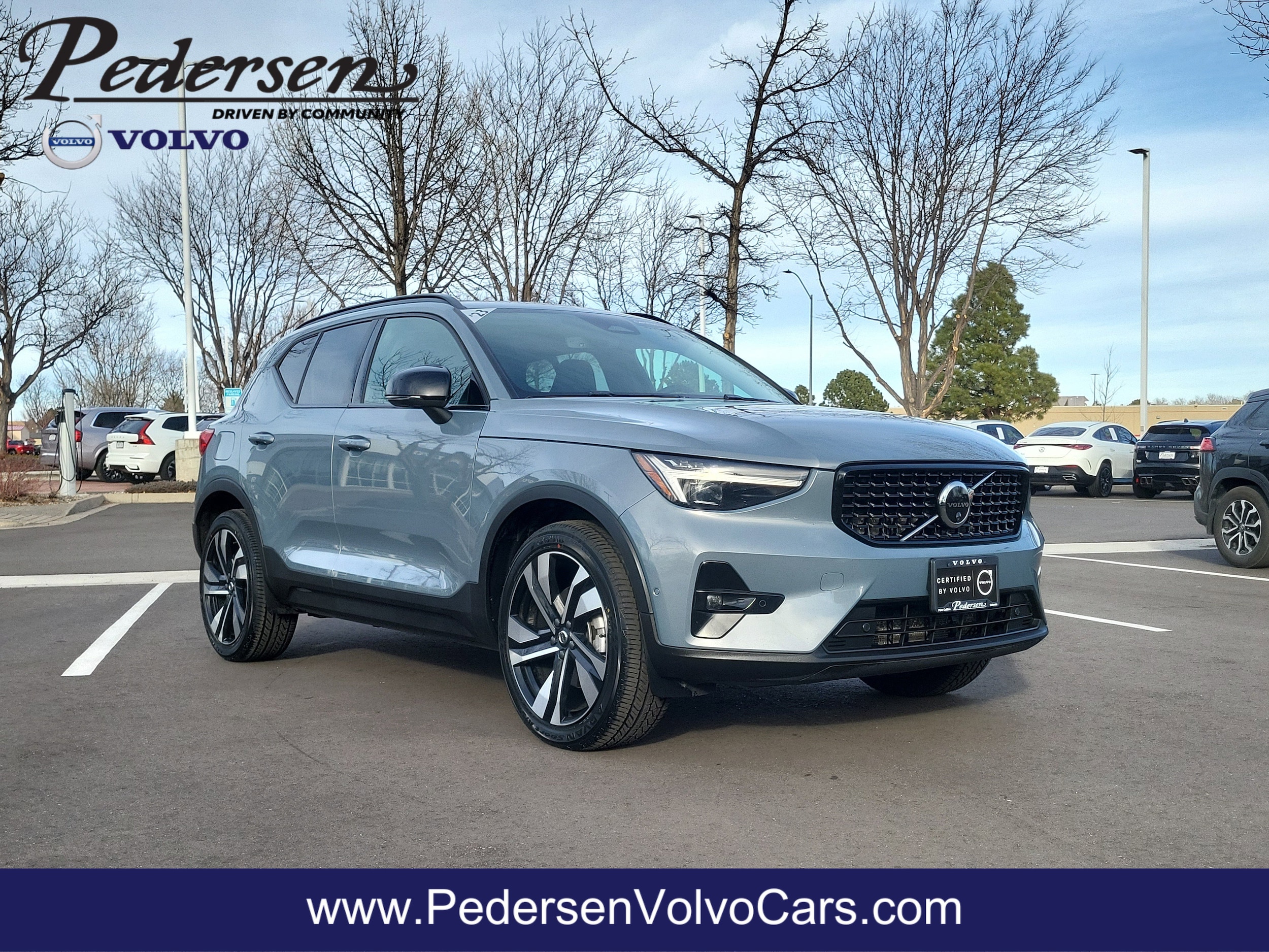 2023 Volvo XC40 Ultimate's photo