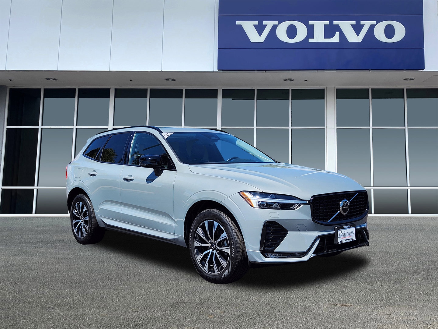 2025 Volvo XC60 SUV 
