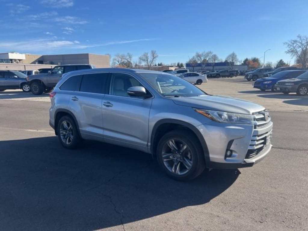 Used 2019 Toyota Highlander Limited Platinum V6 SUV