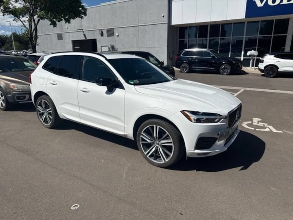 Used 2020 Volvo XC60 T5 R-Design SUV