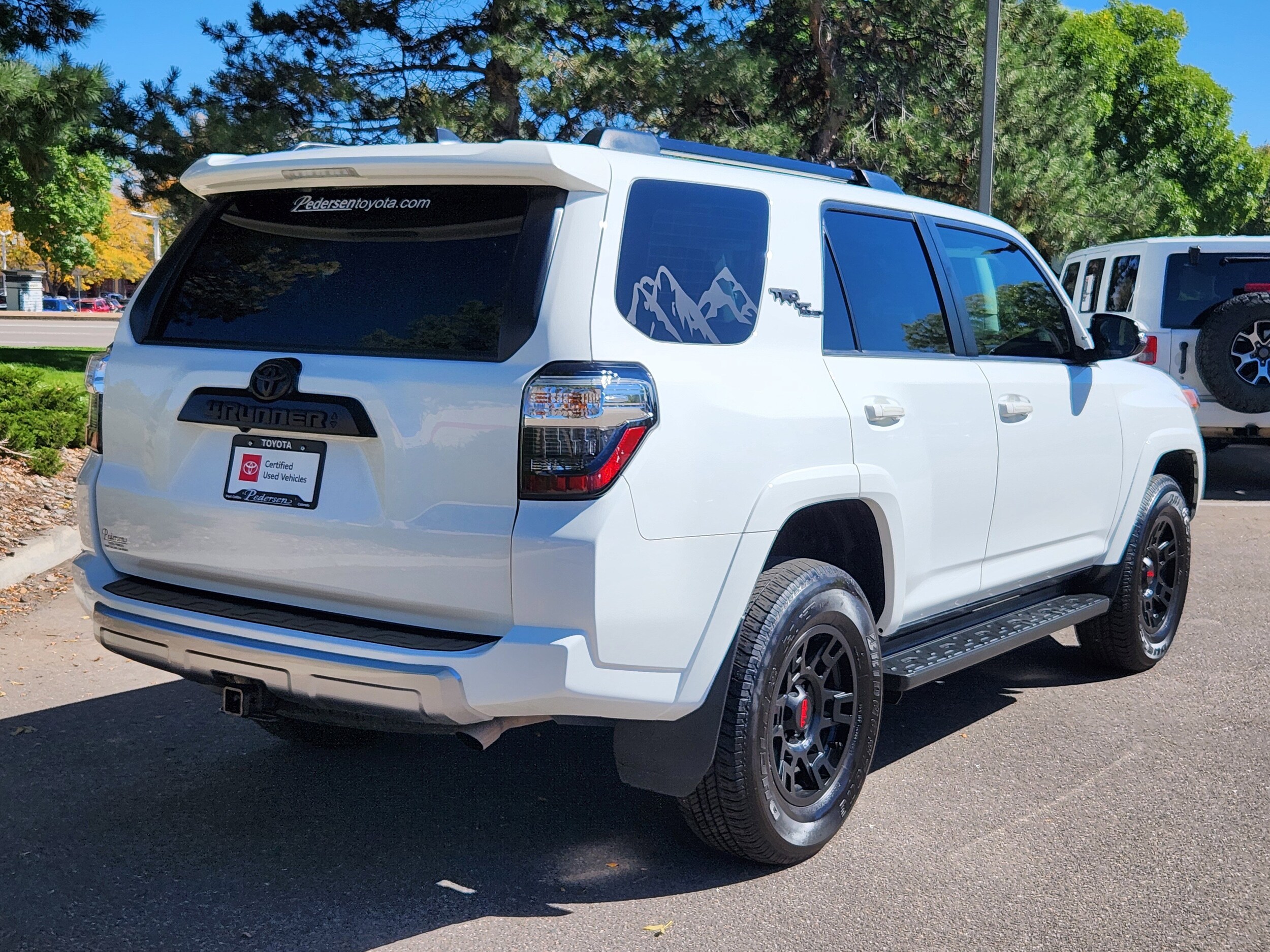 2024 Toyota 4Runner TRD Off-Road Premium photo 3
