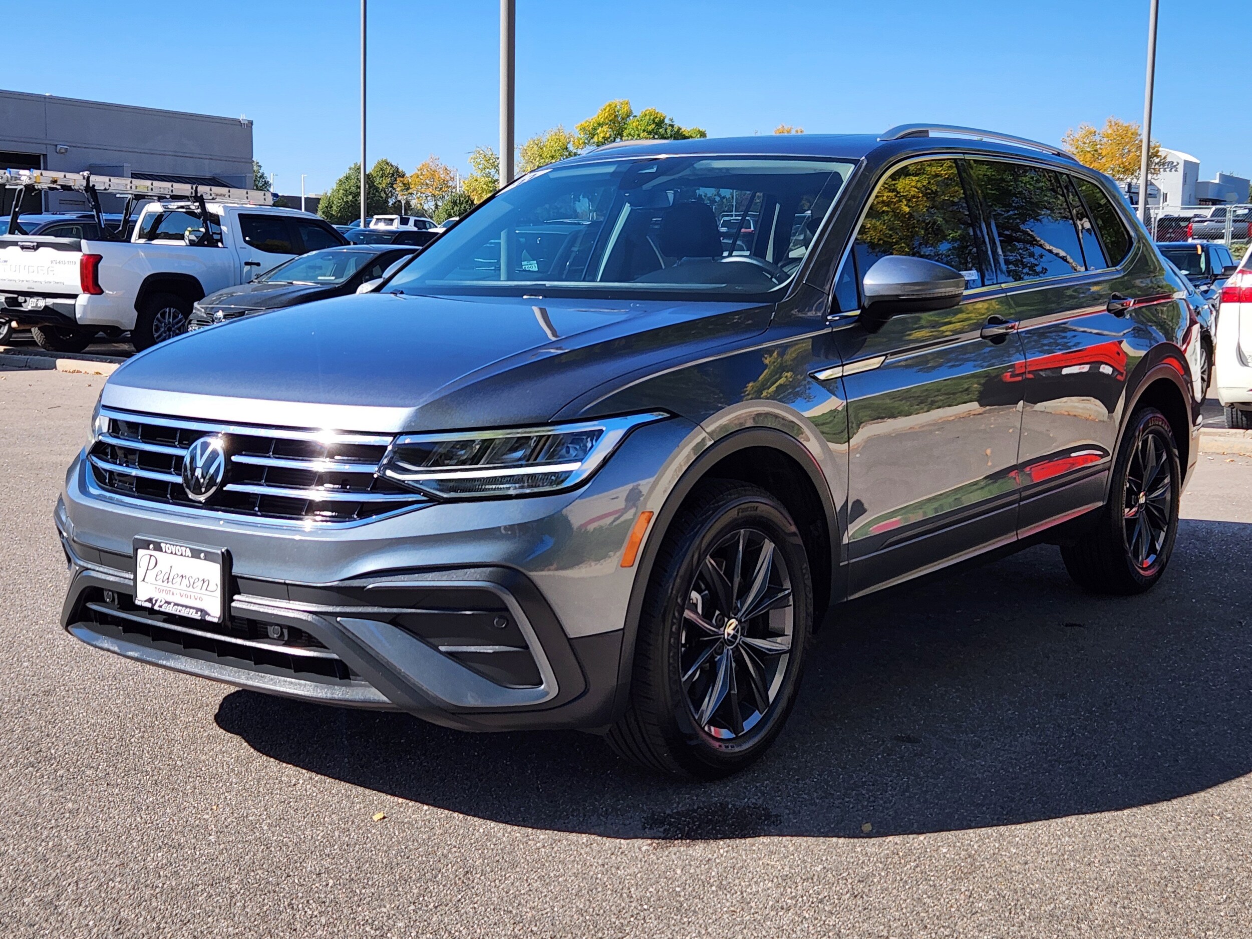 2022 Volkswagen Tiguan SE photo 4