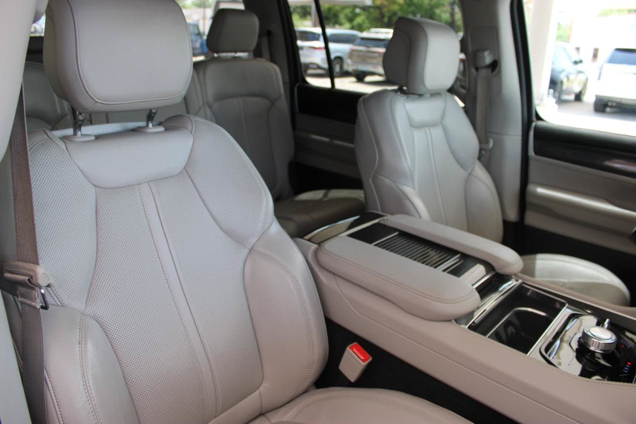2022 Jeep Wagoneer Series I - Photo 19