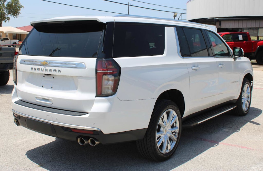 Used 2022 Chevrolet Suburban High Country 4WD High Country