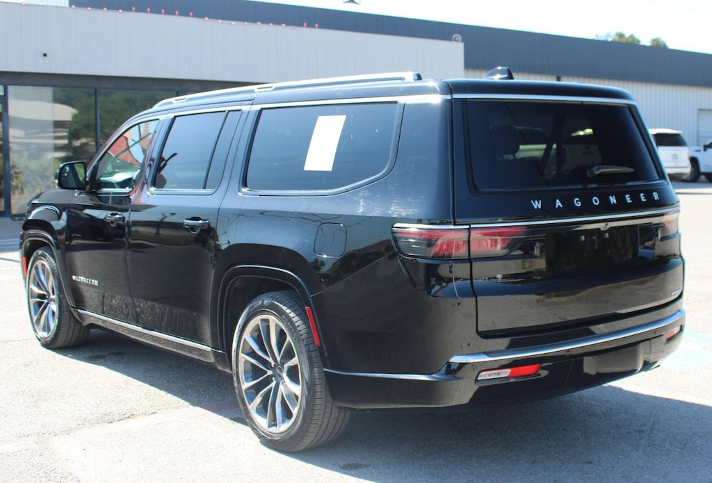 Used 2024 Jeep Wagoneer L Series III Series III 4x4