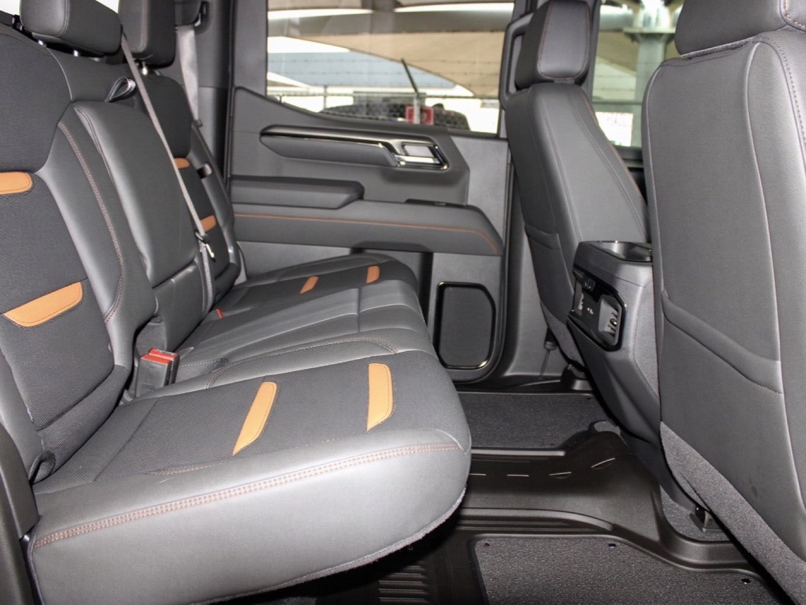 2026 GMC Sierra 1500 AT4 - Photo 18
