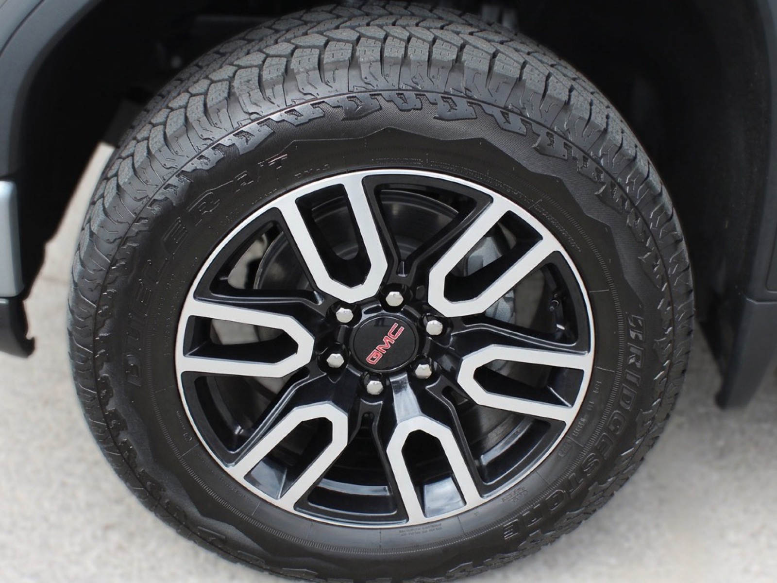 2026 GMC Sierra 1500 AT4 - Photo 7