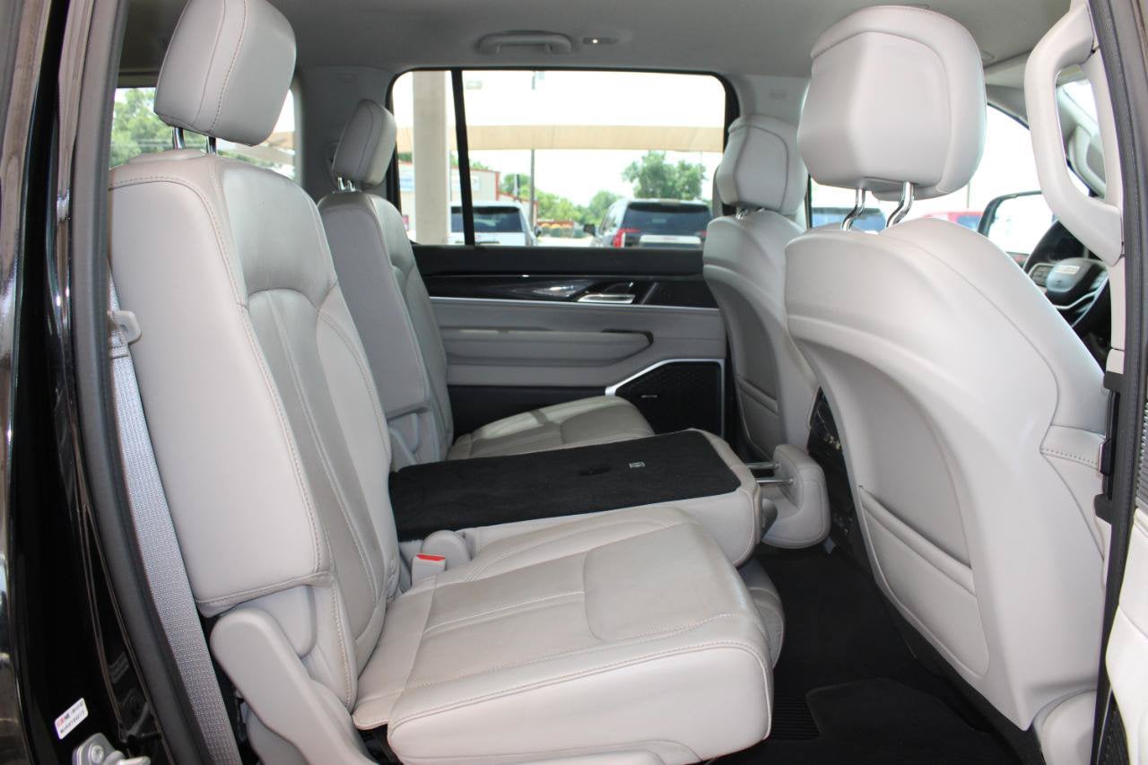 2022 Jeep Wagoneer Series I - Photo 16