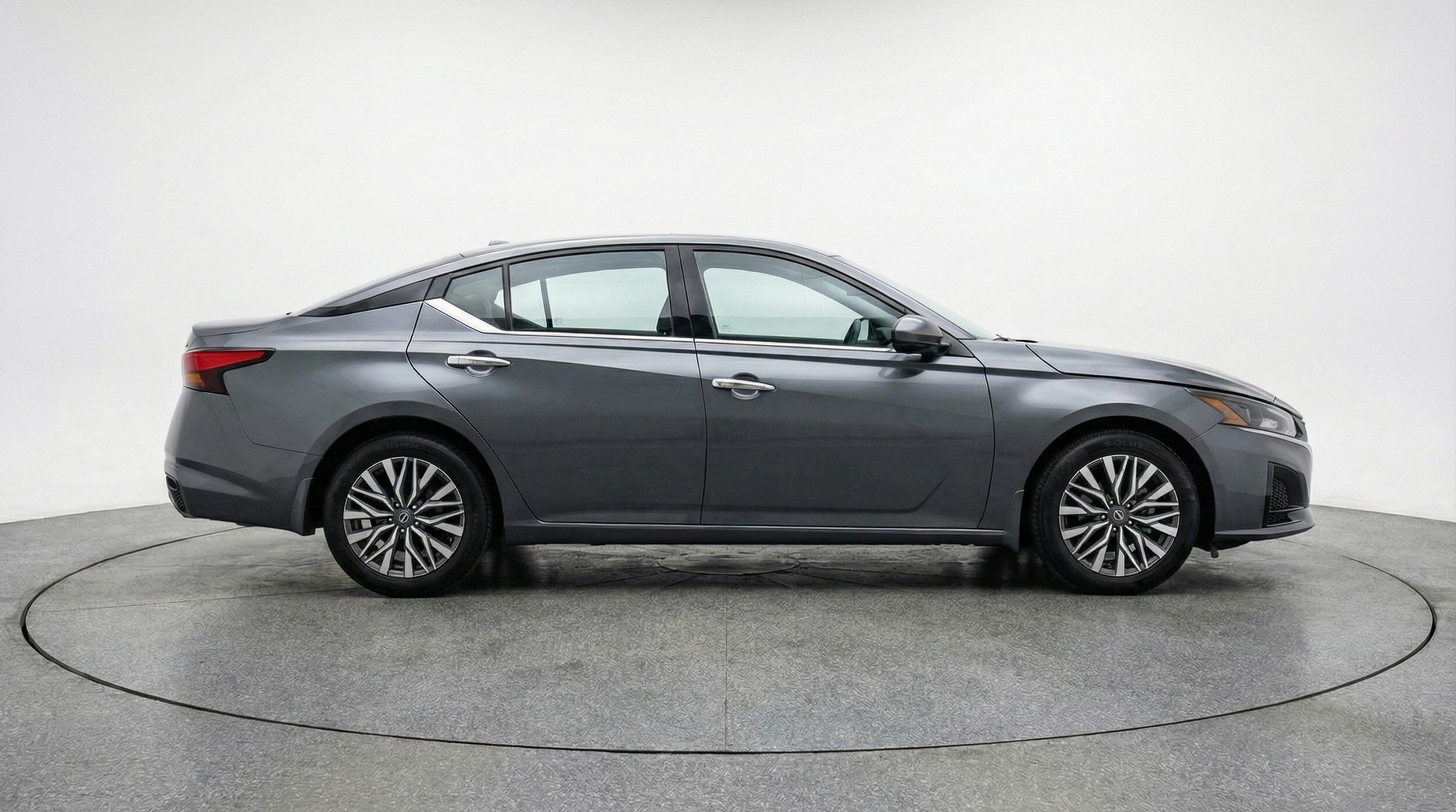 Thumbnail: 2025 Nissan Altima - 8