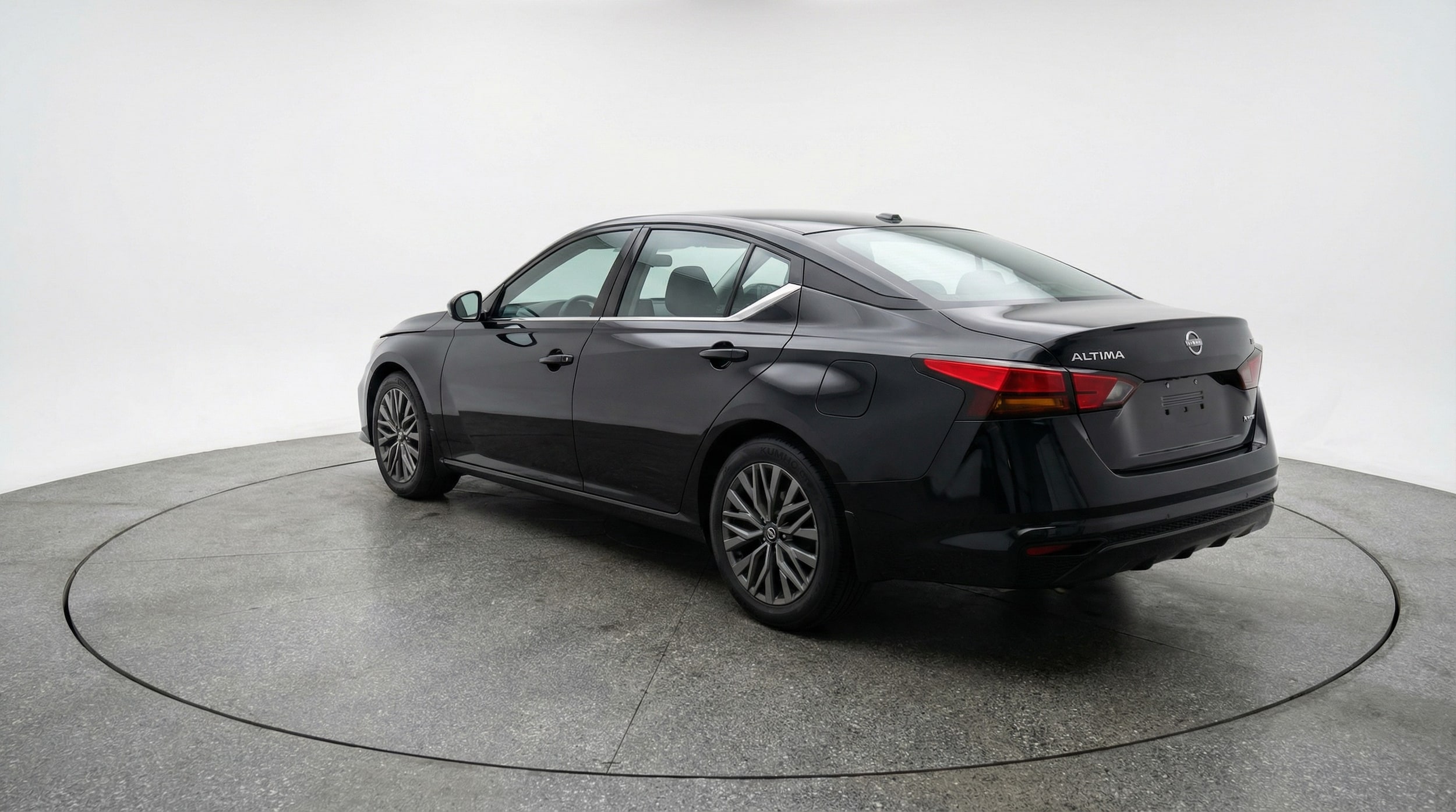 Thumbnail: 2025 Nissan Altima - 5