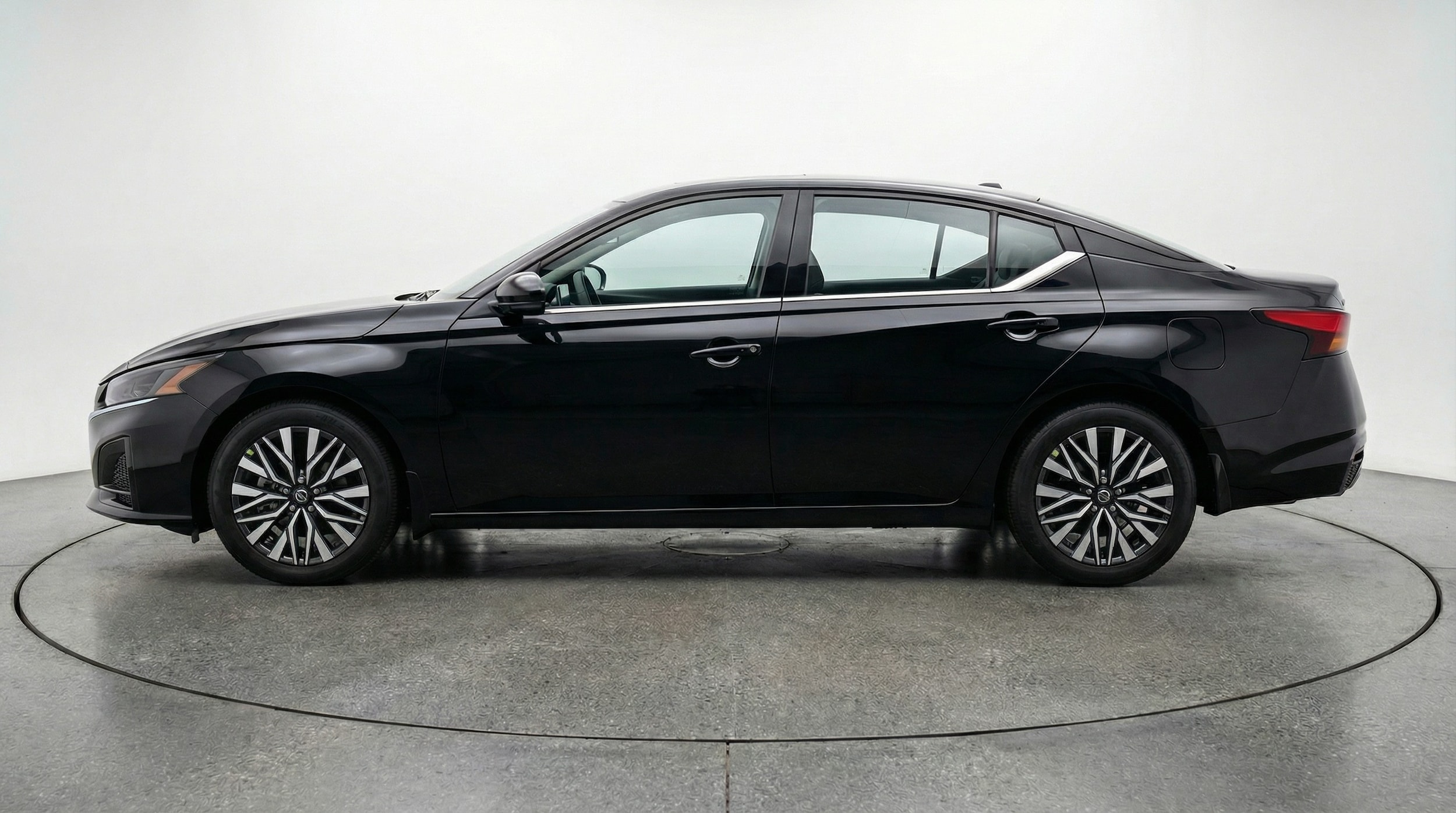 Thumbnail: 2026 Nissan Altima - 4