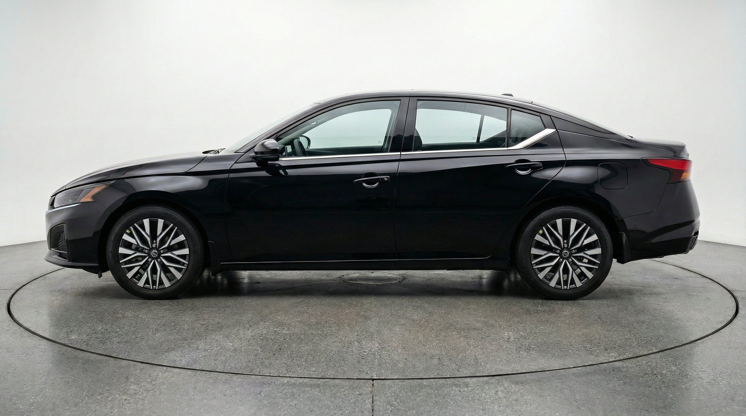 Thumbnail: 2026 Nissan Altima - 5