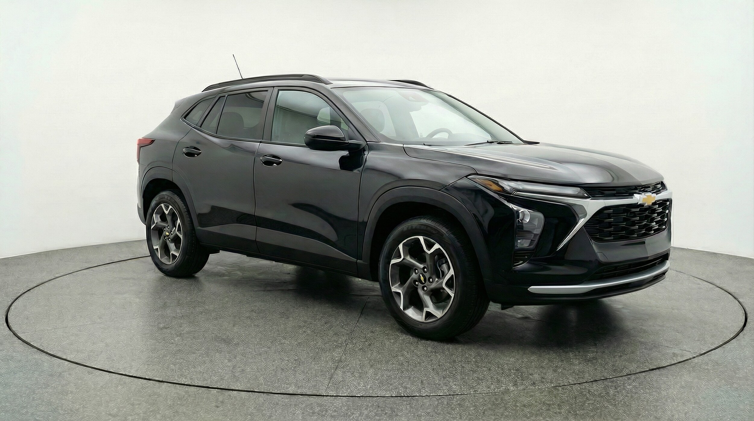 Thumbnail: 2025 Chevrolet Trax - 1