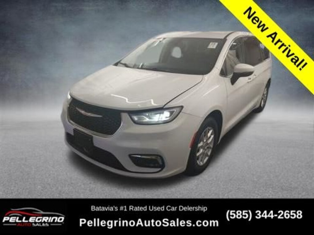 Used 2023 Chrysler Pacifica Touring L Van Passenger Van