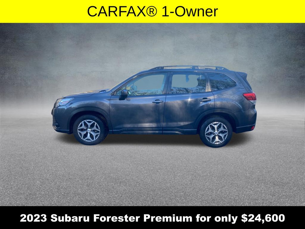 2023 Subaru Forester Premium photo 2