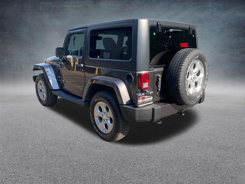 2017 Jeep Wrangler Sahara photo 2