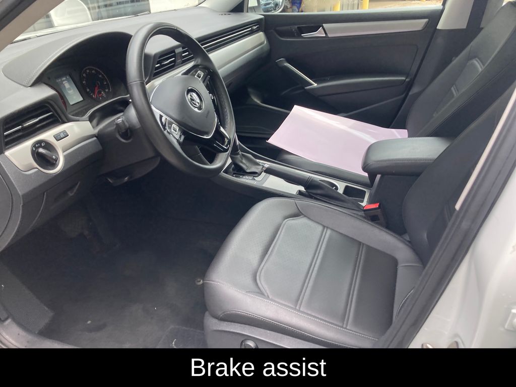 2022 Volkswagen Passat SE - Photo 12