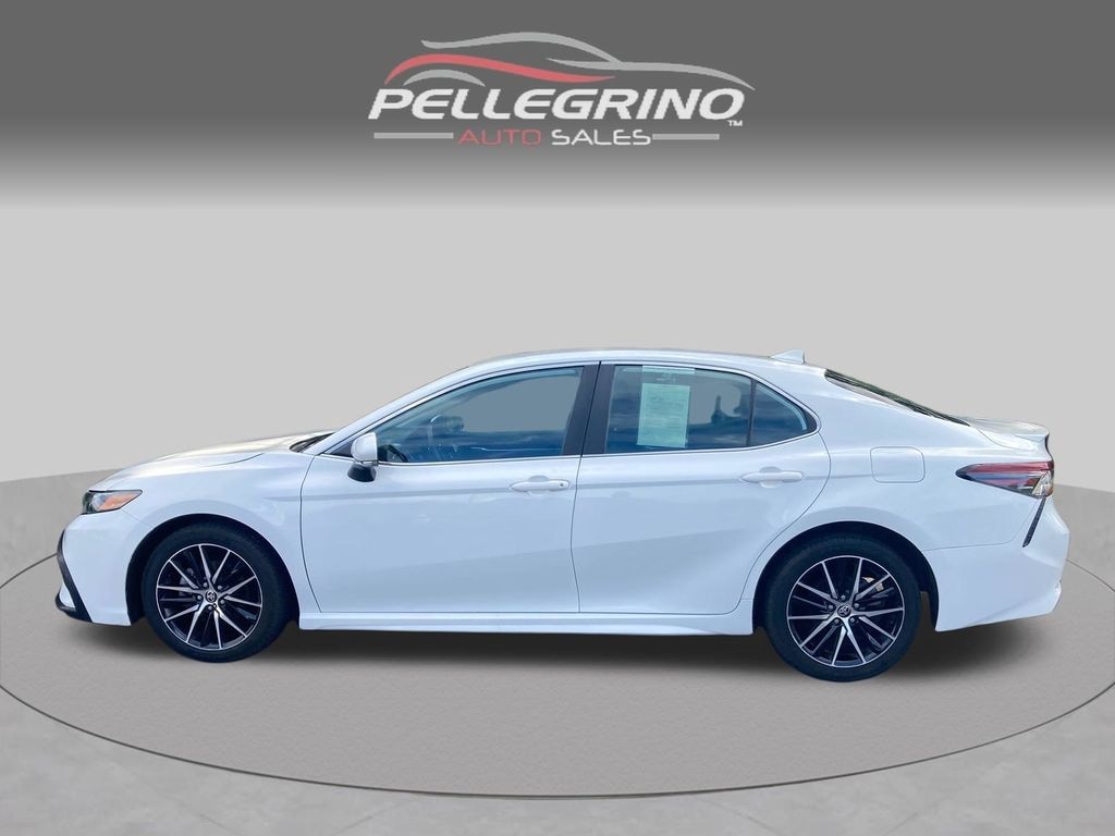Used 2023 Toyota Camry SE Sedan