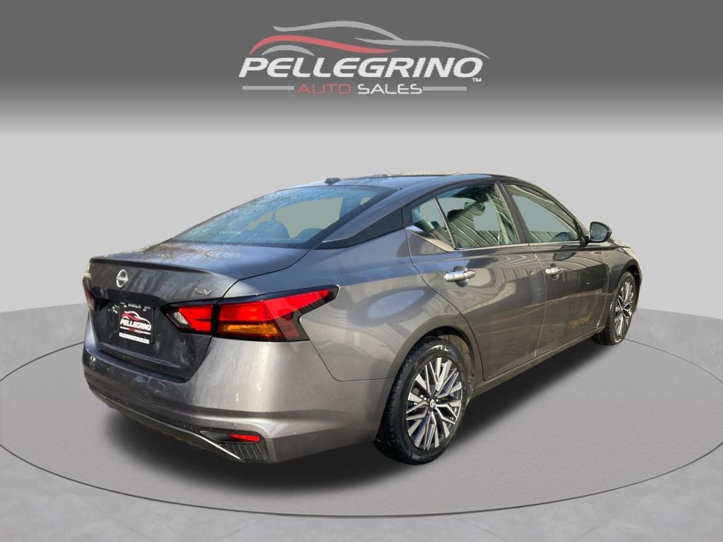 2023 Nissan Altima SV - Photo 7