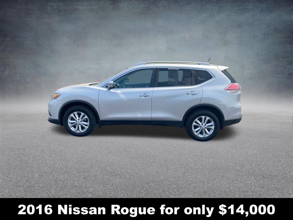 2016 Nissan Rogue SV photo 2