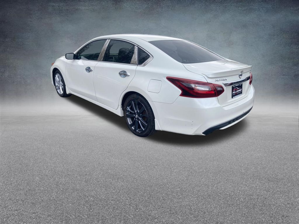 Used 2017 Nissan Altima 2.5 SR Sedan