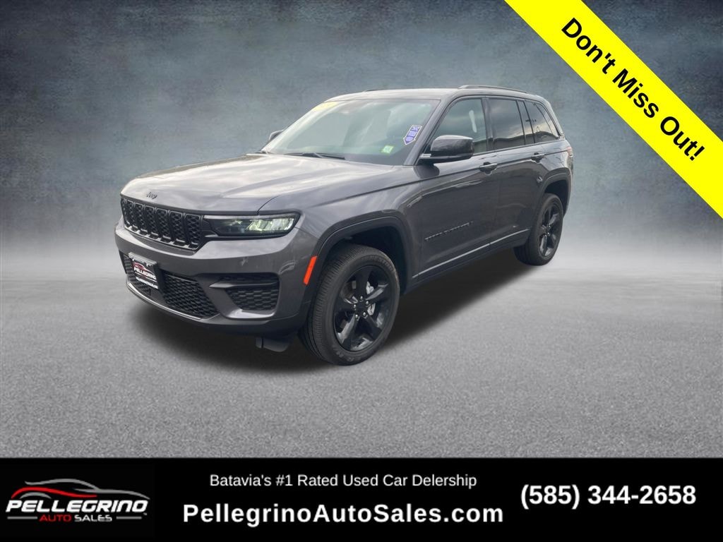 Used 2024 Jeep Grand Cherokee Laredo SUV