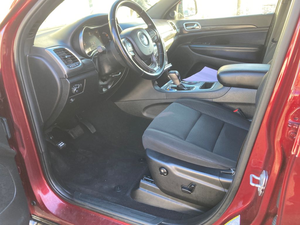 2020 Jeep Grand Cherokee Laredo E - Photo 12