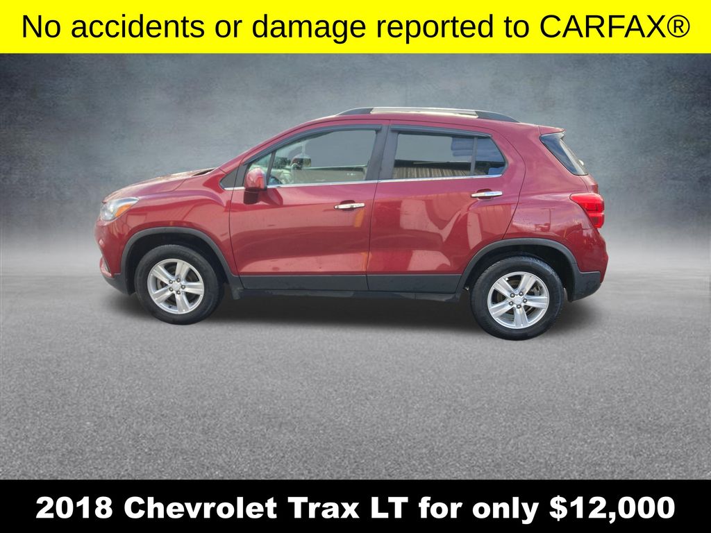 2018 Chevrolet Trax LT photo 2