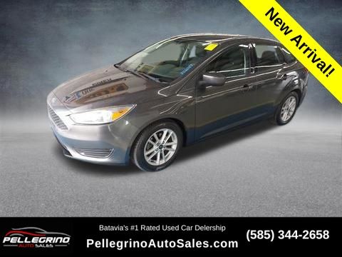 2018 Ford Focus Sedan SE's photo