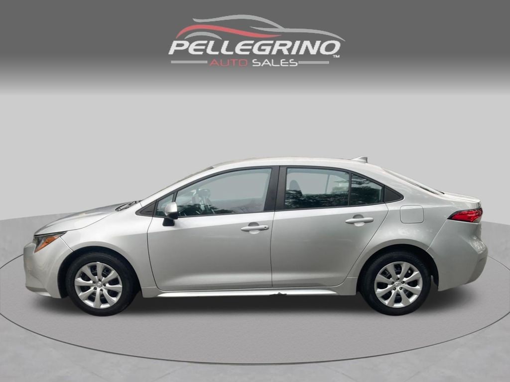 Used 2022 Toyota Corolla LE Sedan