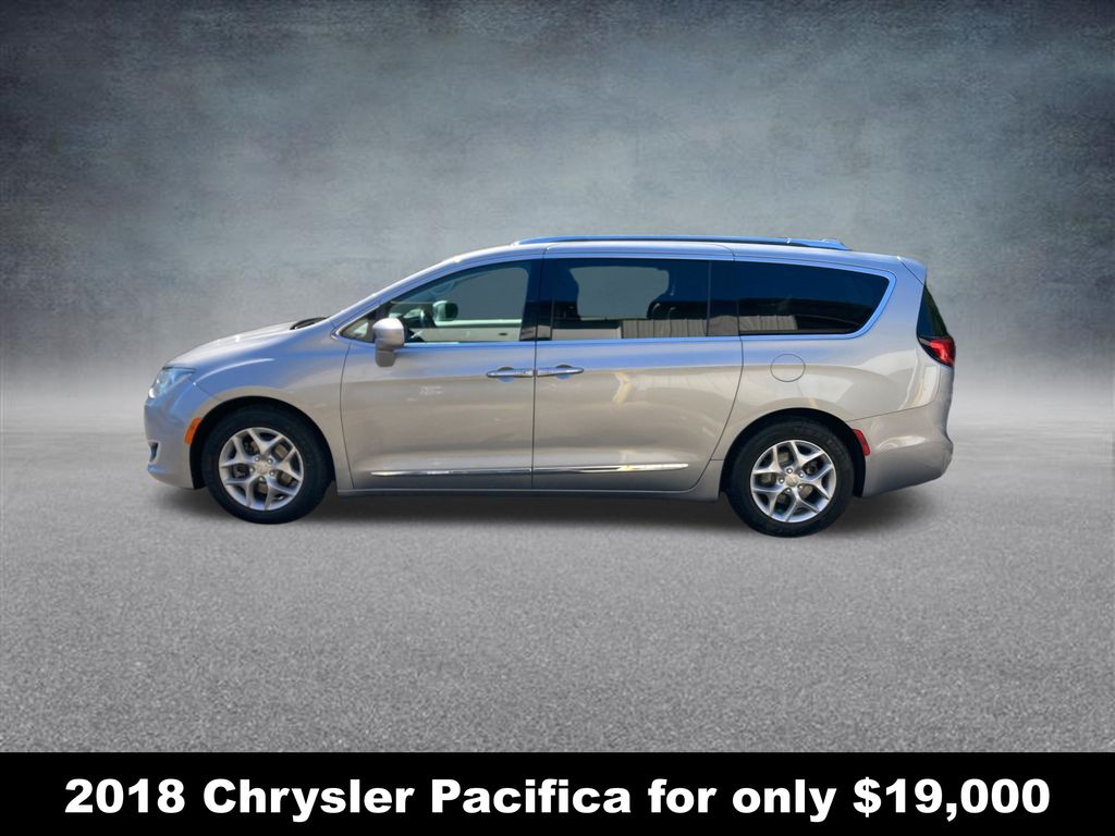 2018 Chrysler Pacifica Touring Plus photo 2