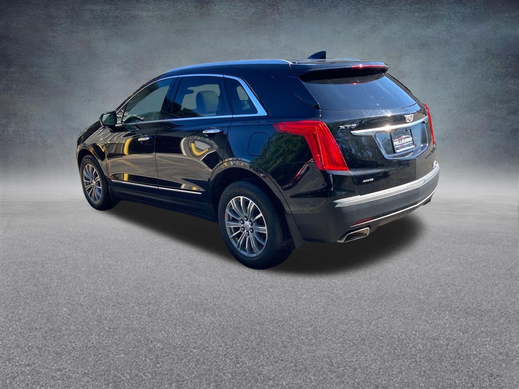 Used 2017 CADILLAC XT5 Luxury SUV