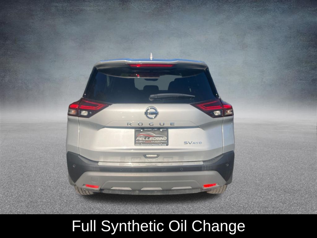 2021 Nissan Rogue SV photo 4