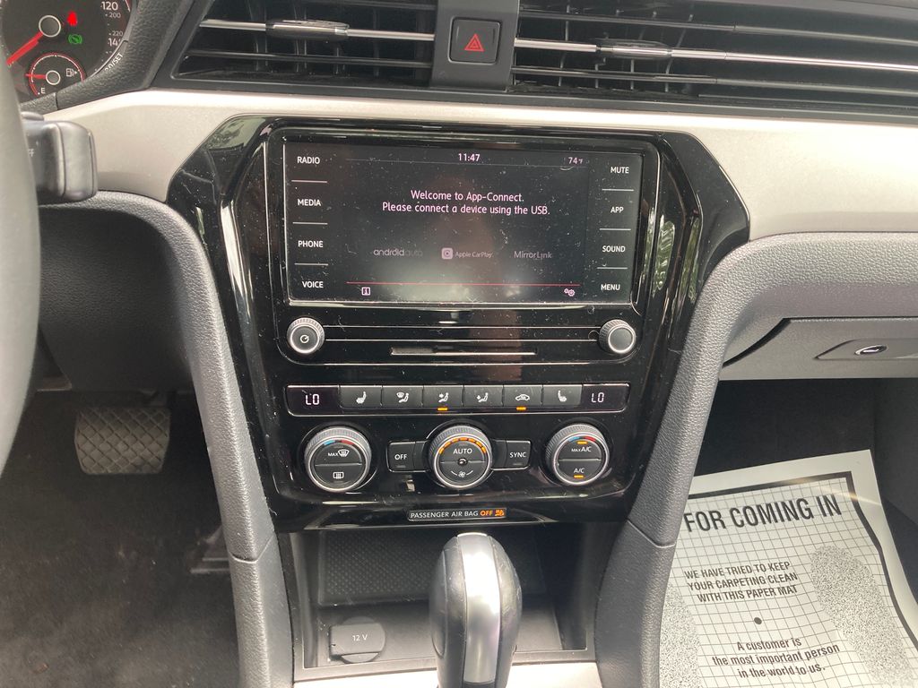 2022 Volkswagen Passat SE - Photo 22
