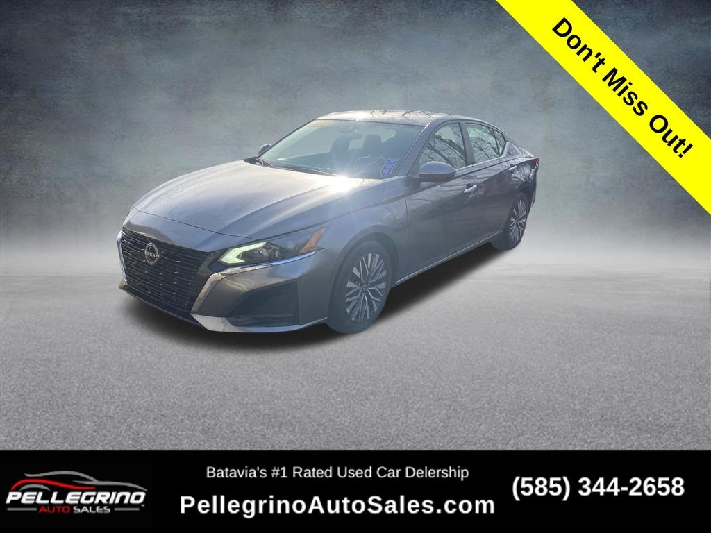 Used 2023 Nissan Altima 2.5 SV Sedan