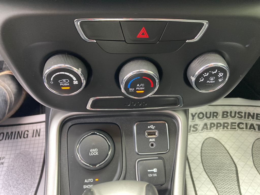 2018 Jeep Compass Latitude - Photo 25