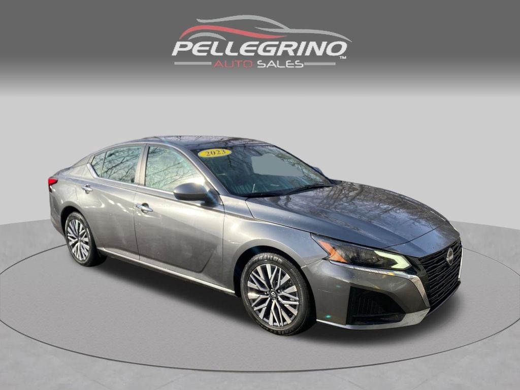 2023 Nissan Altima SV - Photo 9