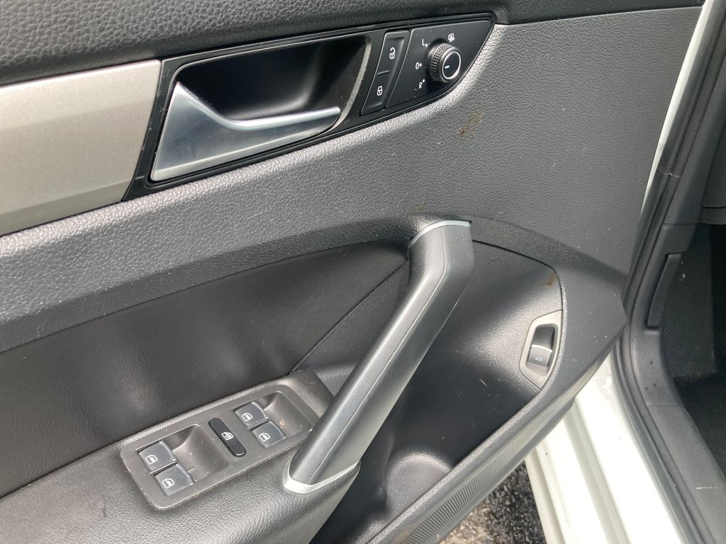 2022 Volkswagen Passat SE - Photo 14