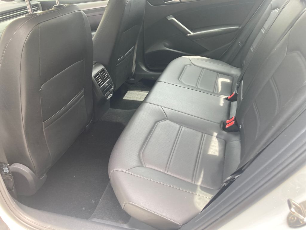 2022 Volkswagen Passat SE - Photo 29